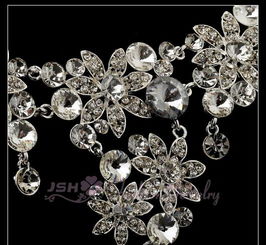 婚慶飾品套裝 鑲鉆合金項鏈與耳環搭配燈具，1254元廠家直銷圖片展示